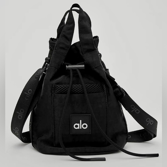 ALO Yoga Bags Nwot Alo Crossbody Bucket Bag Poshmark